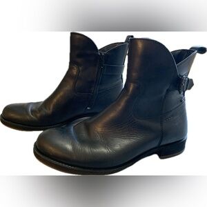 Ecco Black Leather Ankle Boots